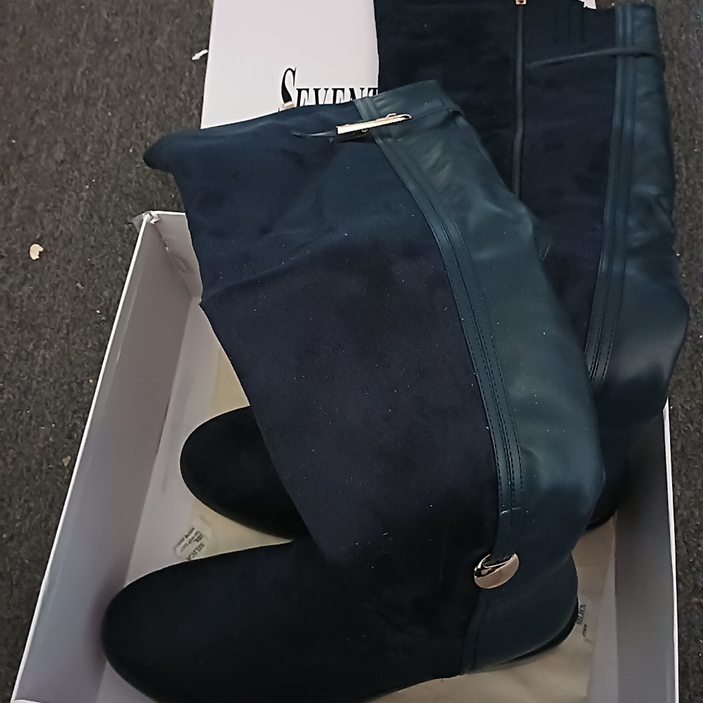 Women's tall boots